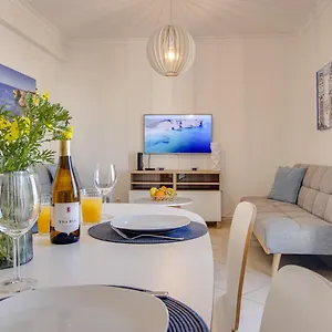 Old Town 2br 50m Ocean W/ Ac Wi-fi Parking Terrace , Albufeira Portugal